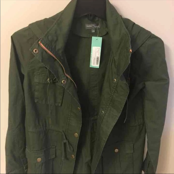 Jacket - Picture 1 of 3